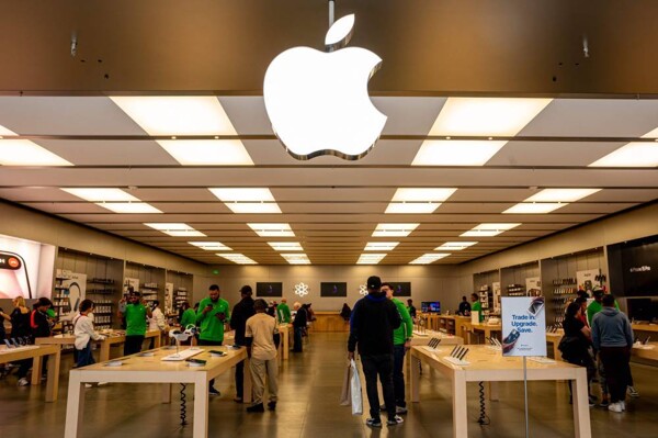Сотрудники магазина Apple в Тусоне голосуют в пользу забастовки
