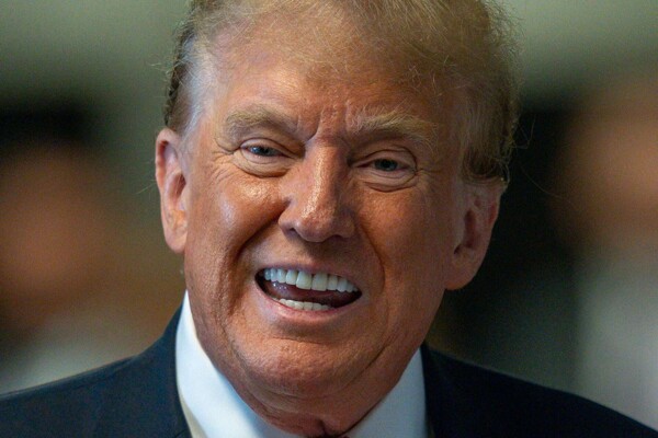 Дональд Трамп встречается с республиканскими законодателями в Конгрессе