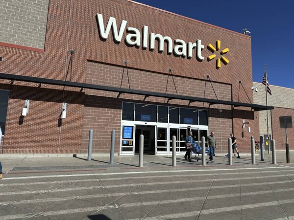 Walmart превысил ожидания аналитиков с сильными квартальными результатами