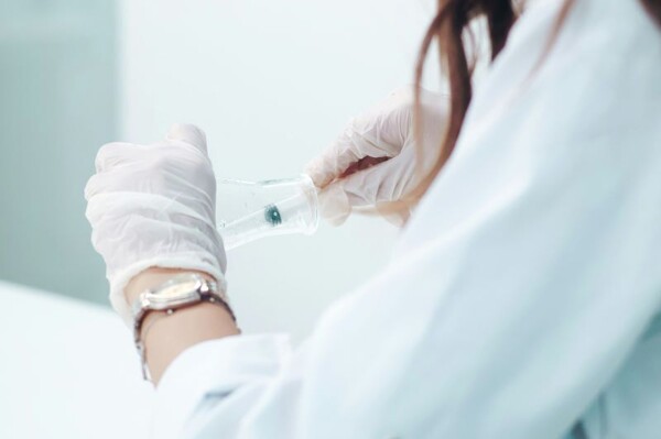 Mayo Clinic develops milk-derived nanoparticles to fight bile duct cancer