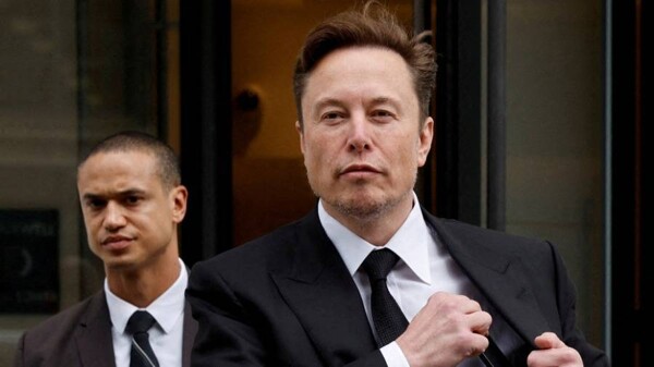 Генеральный директор Tesla Илон Маск объявляет план по расширению сети зарядных станций Supercharging