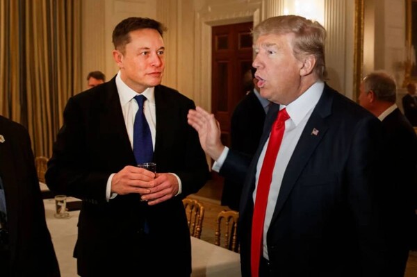 Илон Маск отверг сообщения о пожертвованиях в кампанию Трампа