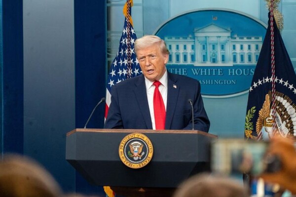 Trump Threatens to Destroy Iran's Gas Field