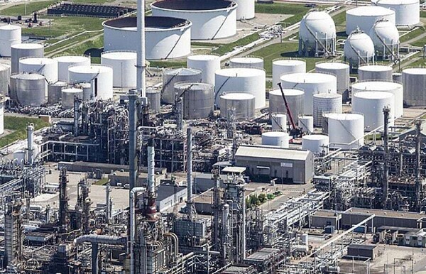 Увеличение числа аварий на нефтеперерабатывающем заводе в Дир-Парке