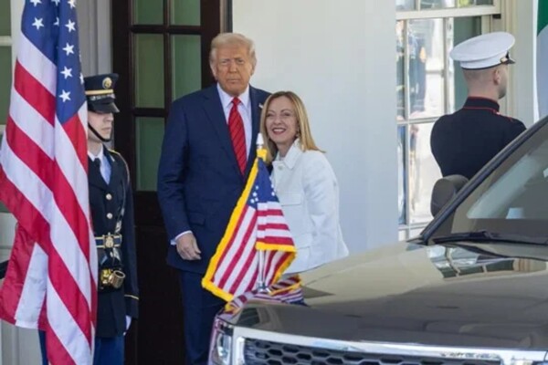 美国加速向中东部署军事力量