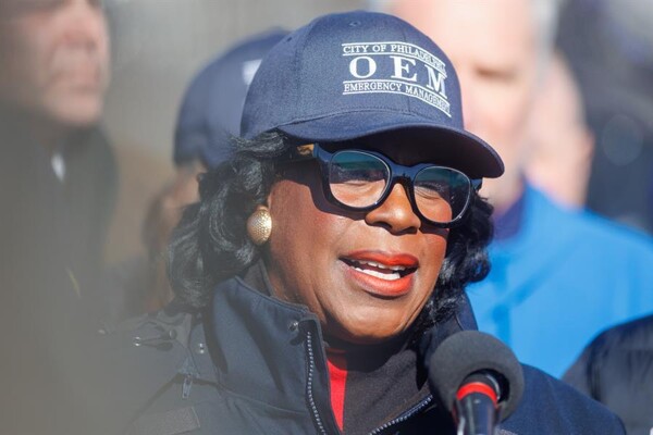 Tragic Plane Crash in Philadelphia Leaves 7 Dead