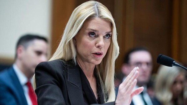 Trump Announces Attorney General Pam Bondi's Resignation