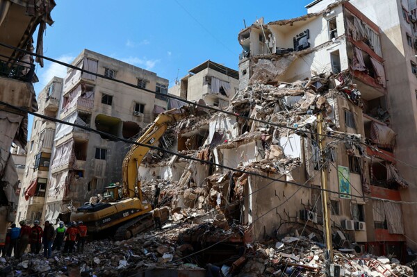 Global Chaos: Trump's Impact on Geopolitics and Markets