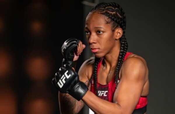 Panamanian Fighter Joselyne Edwards Returns to the Octagon