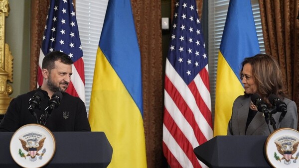 Камала Харрис защищает Украину в политических дебатах США