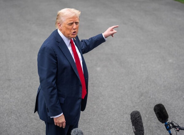 Trump Announces Ground Attacks Against Drug Traffickers in the Caribbean