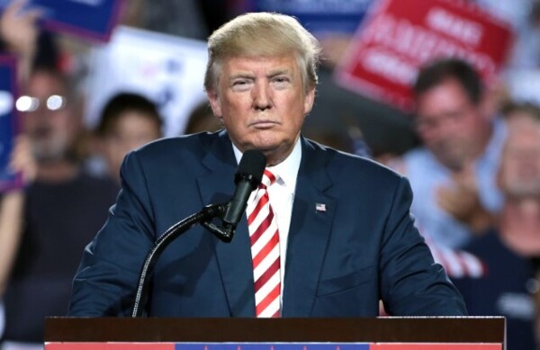 Трамп реактивирует протоколы защиты мигрантов