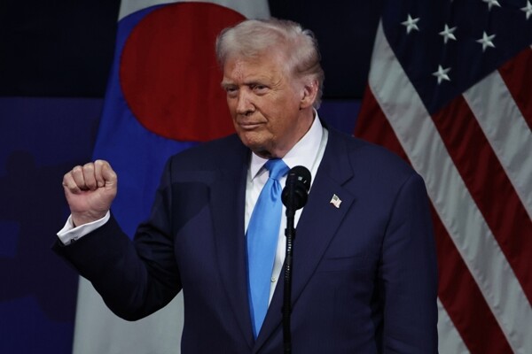 US Supreme Court Allows Trump to Halt Food Assistance Program Payments