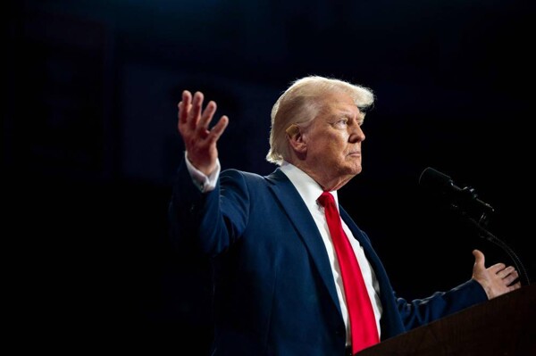 Трамп сталкивается с историческим уголовным обвинением