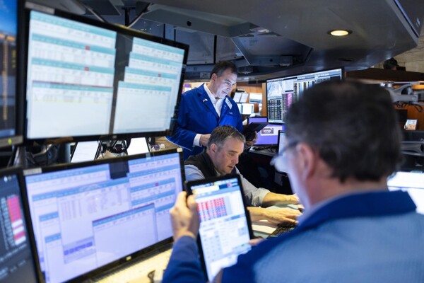 Wall Street Up 3% Weekly After Jobs Data