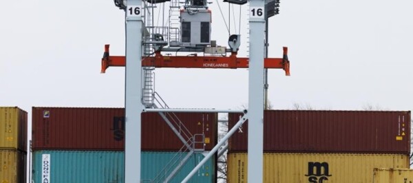 Промышленное производство показывает умеренный рост в августе