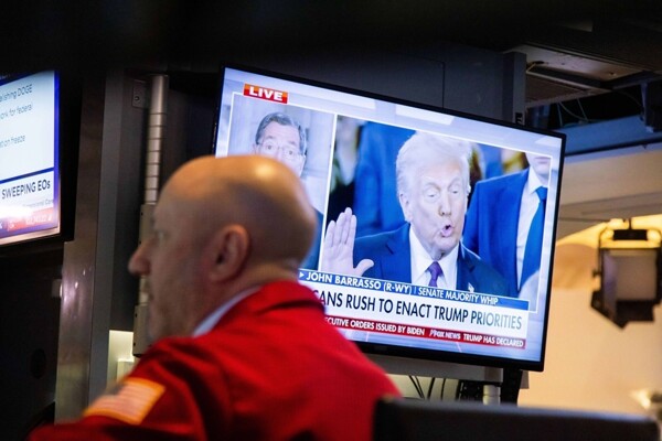 Wall Street Indices Climb Higher
