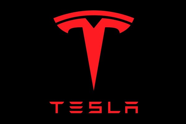 Акции Tesla взлетают на 20% после объявления о Robotaxi